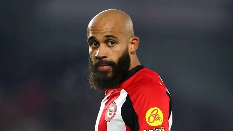 Мбемо окончательно переходит в «Манчестер Юнайтед» — Скира