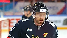 Евгений Кузнецов поделился впечатлениями от игры против «Трактора» в КХЛ