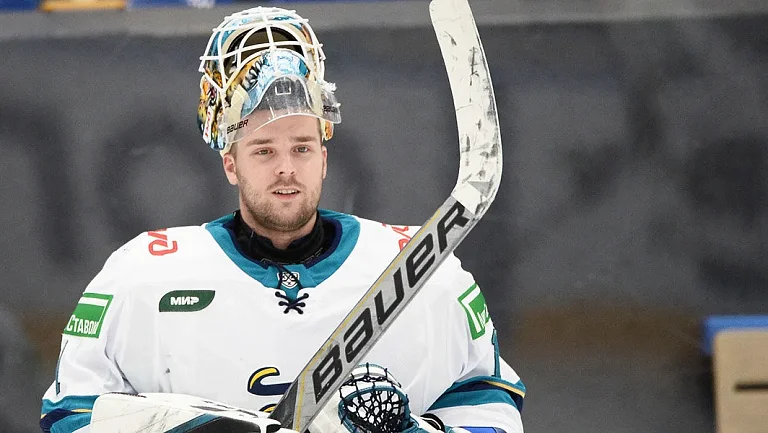 Вратарь Алексей Мельничук продлил контракт с ярославским «Локомотивом»