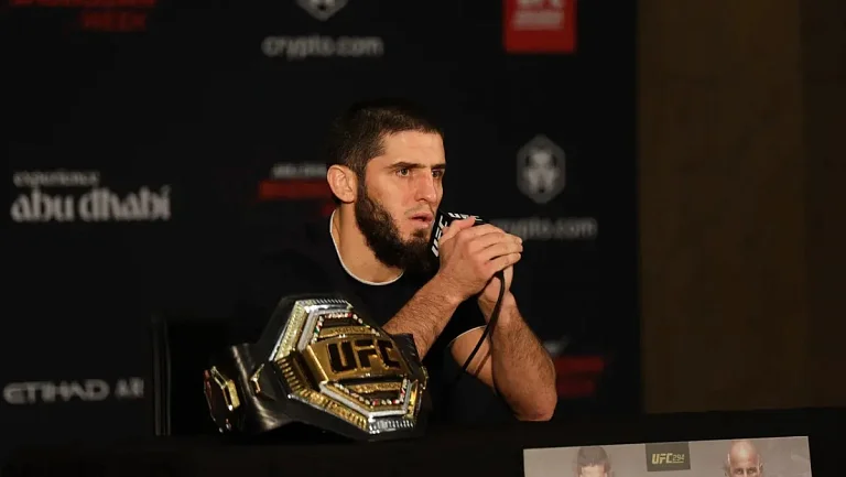 Менеджер Али Абдель-Азиз назвал сроки следующего боя Ислама Махачева