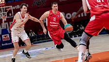 Владислав Трушкин продлил контракт с МБА-МАИ на сезон 2025/26

