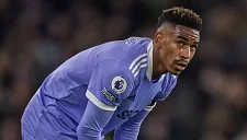 Бывший игрок «Барселоны» и «Лидса» подписал контракт с «Бетисом»

