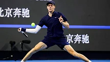 Синнер одолел Атмана в 3-х сетах и продолжает борьбу за титул в Пекине