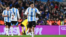 Аргентина вырвала ничью у Колумбии, играя в меньшинстве после удаления