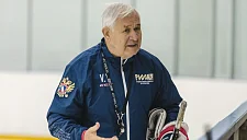 Владимир Юрзинов назвал КХЛ бедным родственником НХЛ