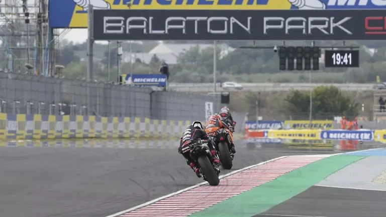 Гонщики MotoGP считают трассу Balaton Park неудобной для обгонов