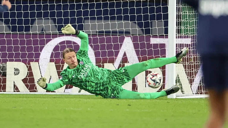 Сафонов может перейти из ПСЖ в «Галатасарай»