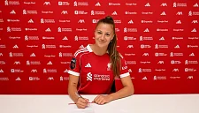 «Ливерпуль» арендовал Эмилию Шимчак из «Барселоны»