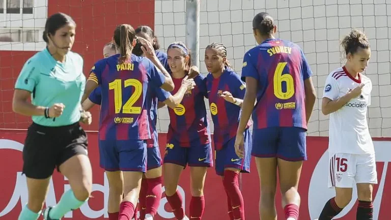 Барселона» разгромила «Севилью», Пина забила три гола