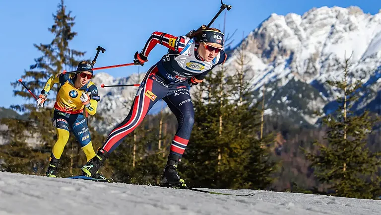 Норвежские биатлонисты взяли золото в эстафете на этапе Кубка мира в Оберхофе