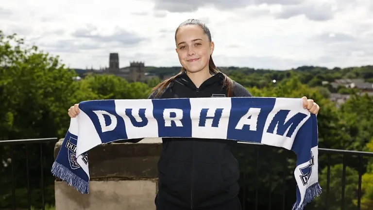 Грейс Эде подписала контракт с «Даремом»