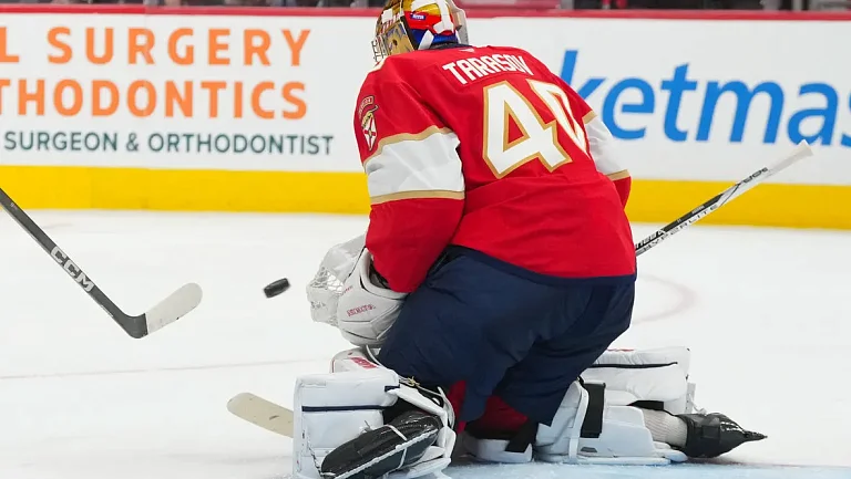 «Флорида» Сергея Бобровского уступила «Филадельфии» со счетом 2-5