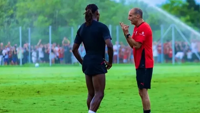 Эксперты считают, что Аллегри обязан критиковать Рафаэла Леау