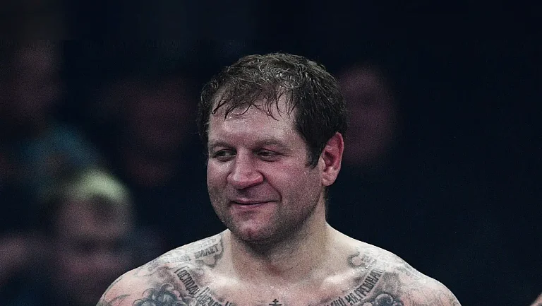 Емельяненко объяснил отказ от контракта с UFC