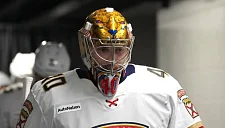 Даниил Тарасов ввязался в массовую драку в матче НХЛ «Флорида» — «Нэшвилл»