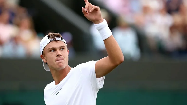 Хольгер Руне отказался пожать руку судье