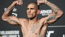 Перейра о реванше с Анкалаевым: «Он чемпион, но права голоса у него нет»