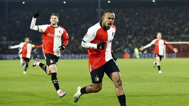 «Лидс» сделал шаг вперёд в борьбе за Пайшао