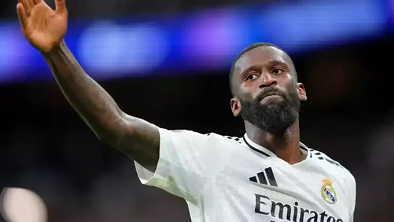 Рюдигер выбыл на три месяца и пропустит старт сезона в «Реале»