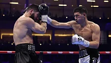 Тищенко оценил шансы трилогии Бивол — Бетербиев: «Верю, но маловероятно»