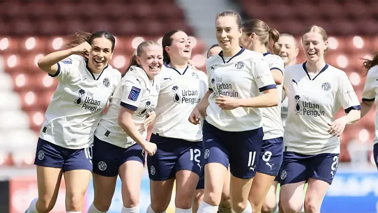 «Питерборо Юнайтед» откроет сезон матчем с «Ноттс Каунти» 