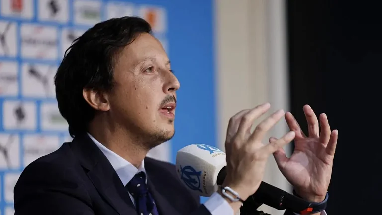 Лонгория ответил на обвинения Ди Меко в непрофессионализме