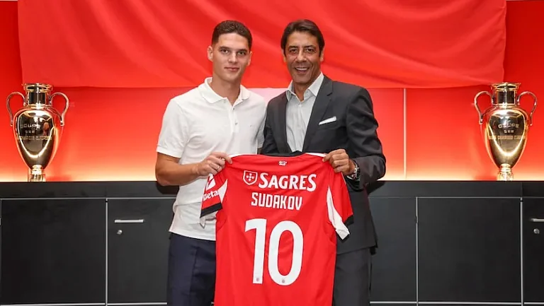 Тренер «Бенфики» рассказал о дебюте Судакова и ничьей с «Санта-Кларой»