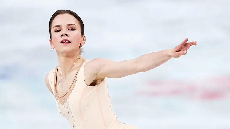 Фигуристка Ефимова хочет получить паспорт США для участия в ОИ-2026