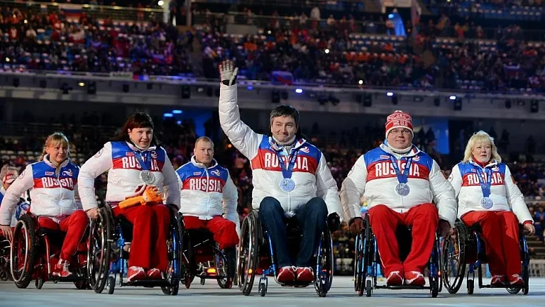 IPC отстранил российских параолимпийцев от ОИ-2026 в Италии