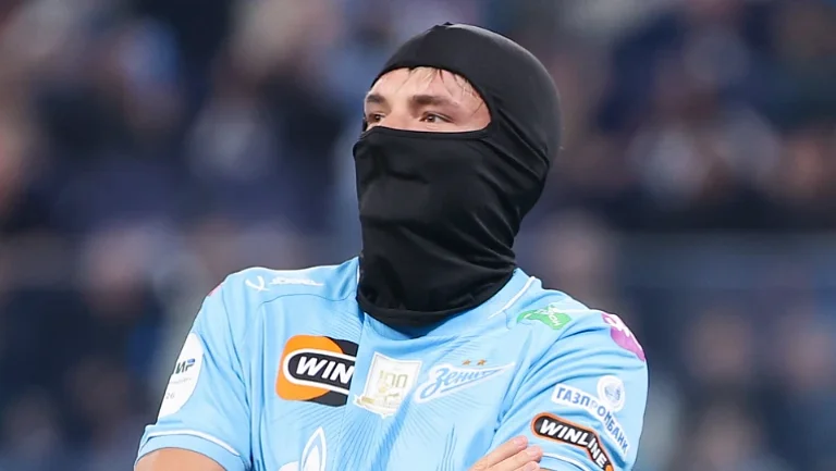 Мостовой о балаклаве: «Празднование придумал за день до игры»