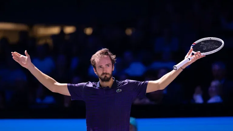 Медведев не прошёл на Итоговый турнир ATP впервые за семь лет