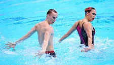 Гурбанбердиева и Мальцев стали чемпионами мира в синхронном плавании