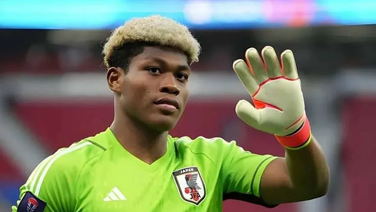 Судзуки — новый Меньян? «Милан» начал готовиться к смене вратаря