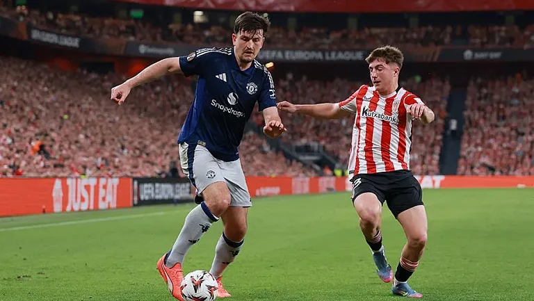 «Атлетик» наказан за поведение фанатов во время матча с «МЮ»