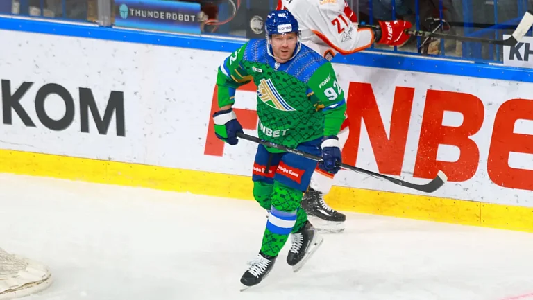 Форвард «Салавата» оценил игру Кузнецова в матче против «Барыса»