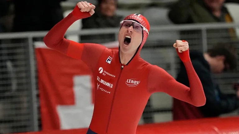 Конькобежец Сандер Эйтрем установил новый мировой рекорд на 5000 метров