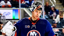 Российский вратарь «Нью-Йорк Айлендерс» Сорокин выбыл из строя из-за травмы