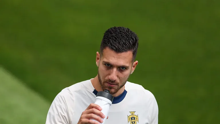 Диогу Далот получил травму и пропустит матчи за сборную