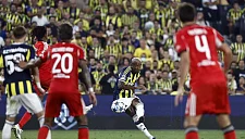 «Бенфика» у себя дома сразится с «Фенербахче» за путевку в основной этап ЛЧ