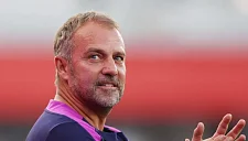 Флик поблагодарил Мартинеса за его вклад в успехи «Барселоны»