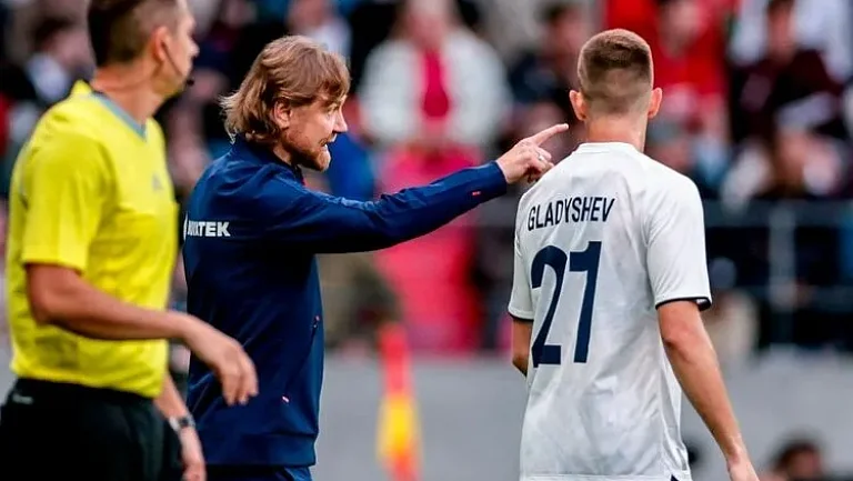 Гладилин о «Динамо»: «Игроки не перестроились к требованиям Карпина»