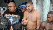 Адриано: «Никому больше нет до меня дела»
