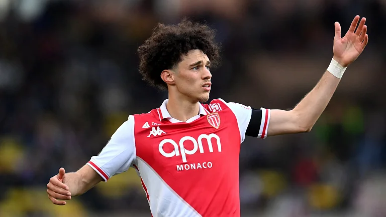 «Байер» нацелен на Магна Аклиуша из «Монако»