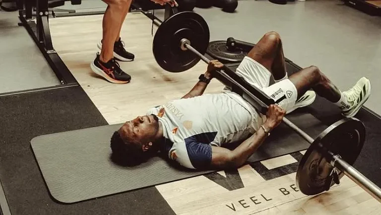 Беккер борется с травмой и даёт понять: «Я возвращаюсь»