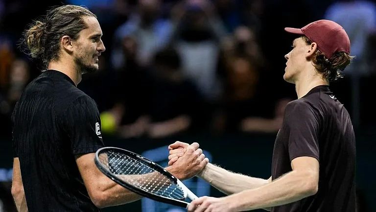Зверев назвал причины, по которым проиграл Синнеру на Итоговом турнире ATP