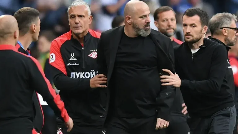 Селюк раскритиковал тренеров РПЛ за внимание к себе, а не к футболу