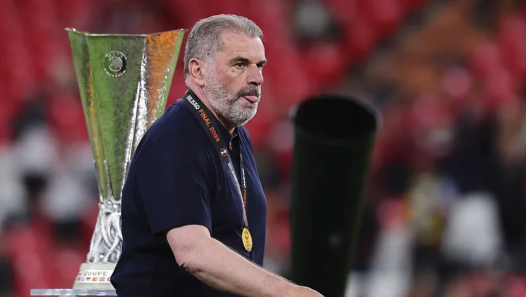 Эндж Постекоглу встретится с «Тоттенхэмом» в марте 2026 года