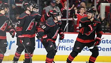 «Каролина» победила «Коламбус» в НХЛ, россияне набрали четыре очка