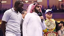 Аль эш-Шейх назвал гонорар Канело за бой с Кроуфордом