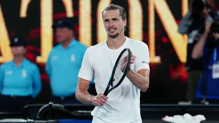 Немец Зверев выругался матом на русском во время четвертьфинала Australian Open